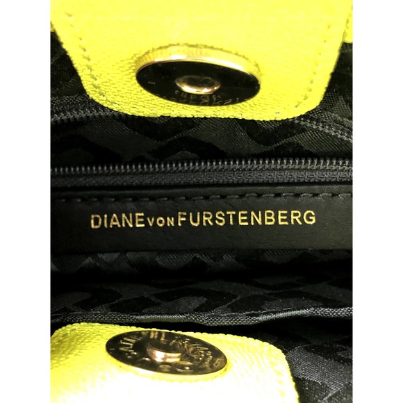 DIANE VON FURSTENBERG Voyage Itsy Double Zip Caviar Mini Satchel in Chartreuse - Picture 7 of 13
